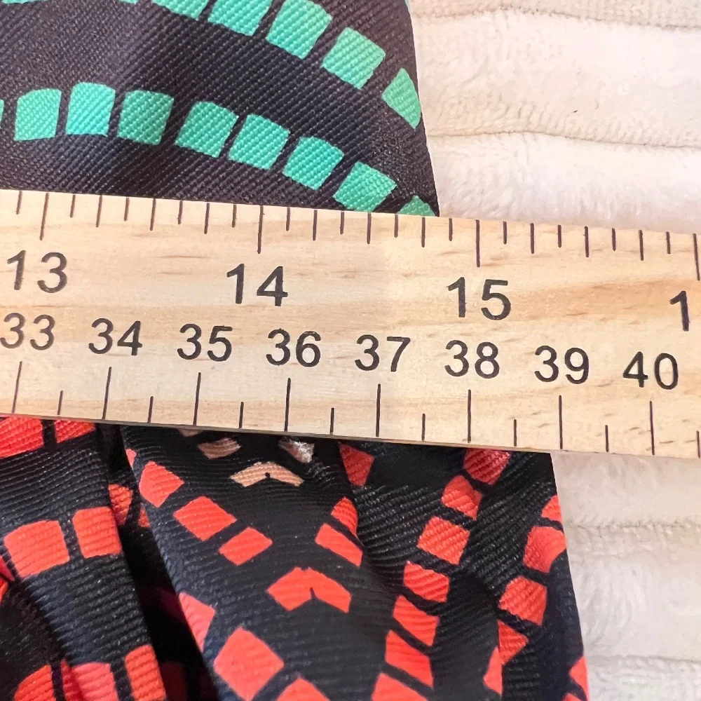 # A106 - N By NANCY Dopamine Multicolor Geometric Print Skirt NWT Size M